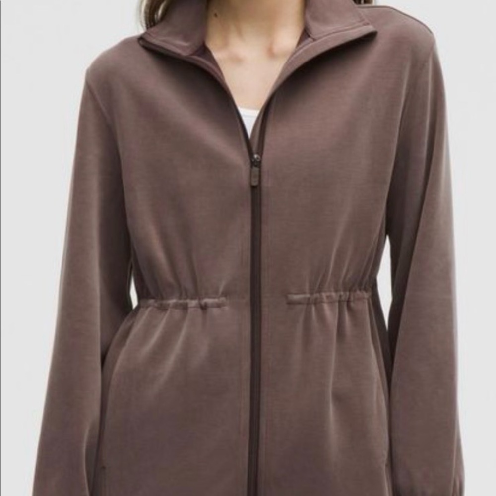 Lululemon Softstream Cinch waist jacket. Espresso